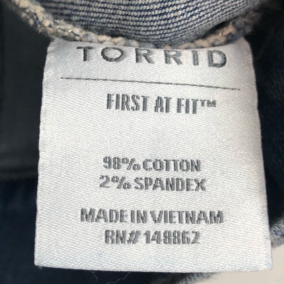 Torrid Medium Wash Crop Denim Vest - Picture 9 of 11